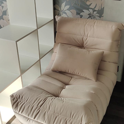 Лаунж кресло для спальни. Отзыв о комфорте и удобстве с  фото. Рейтинг 5 звезд.